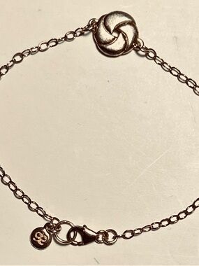 Minimalist Gold Rose Love Knot Chain Bracelet Dainty EUC - Women